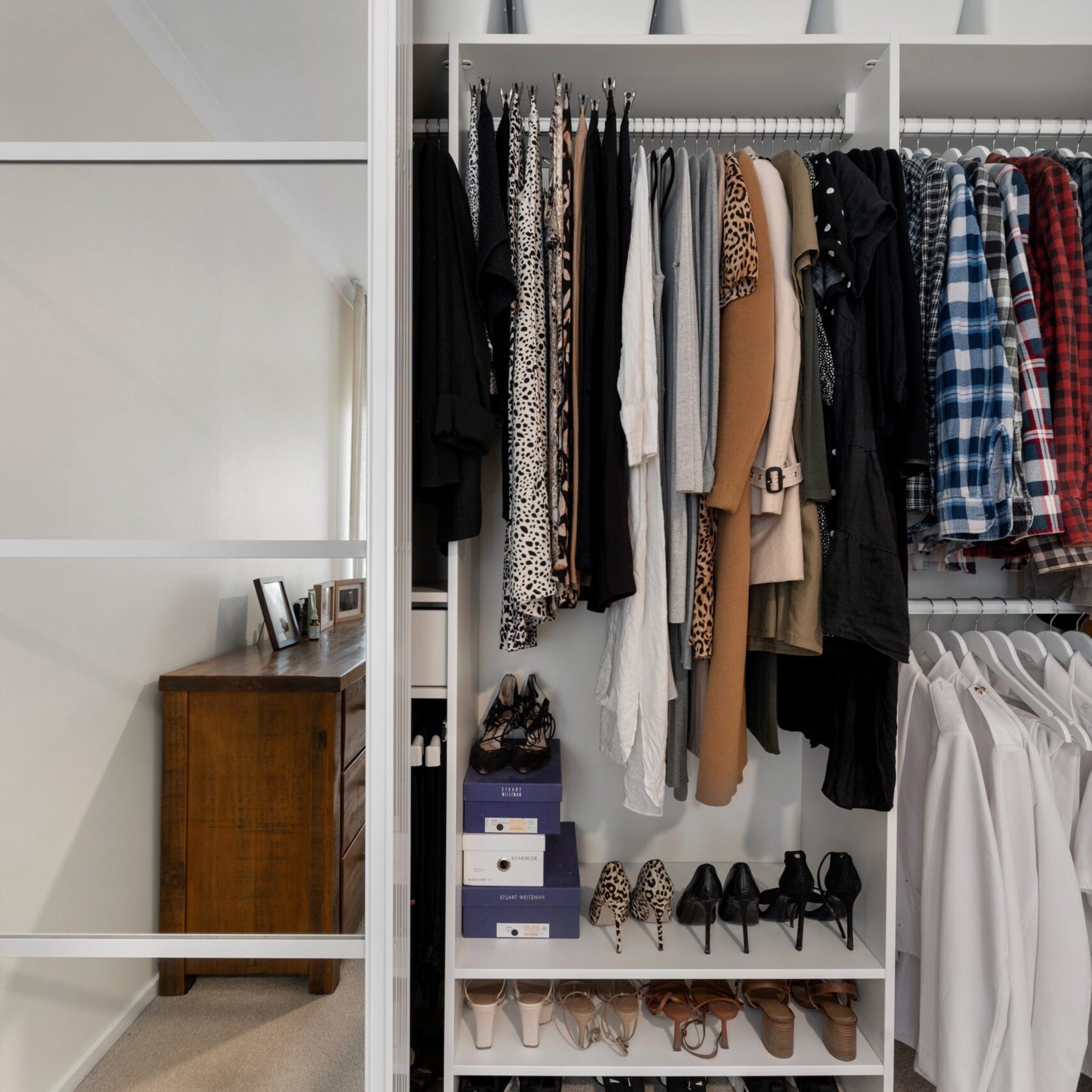 Flex reach-in wardrobe design