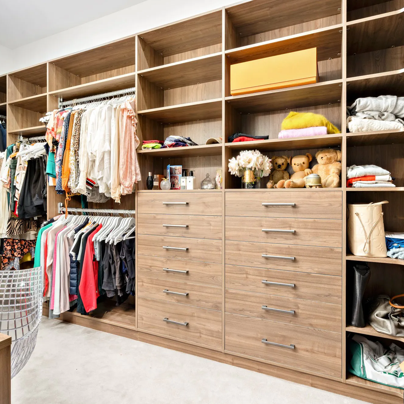 Gallery-21-Luxe-Cabinet-Walk-in-wardrobe-in-Bestwood-Methven-Oak-4