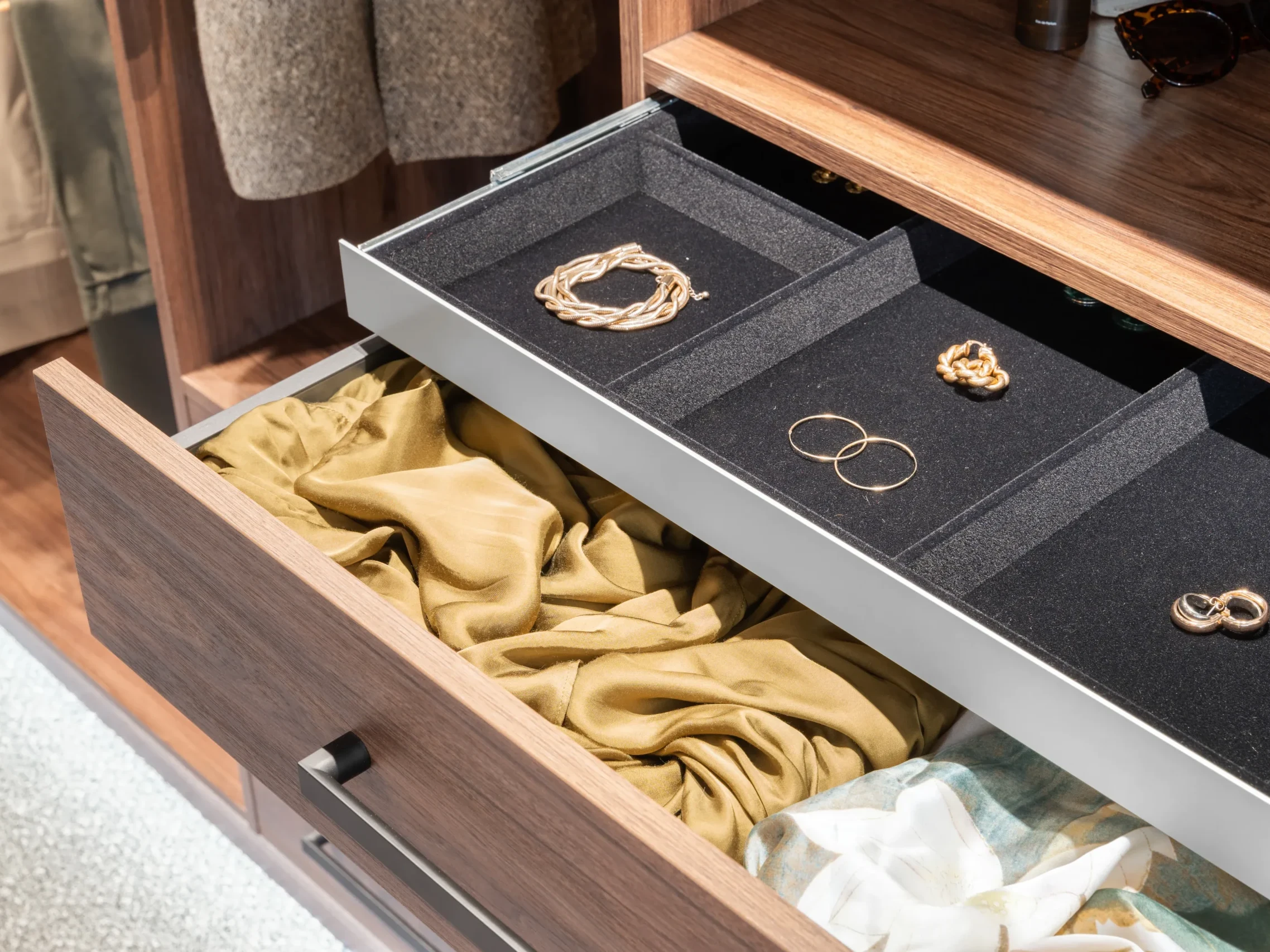 Wardrobe accessories - jewellery drawer