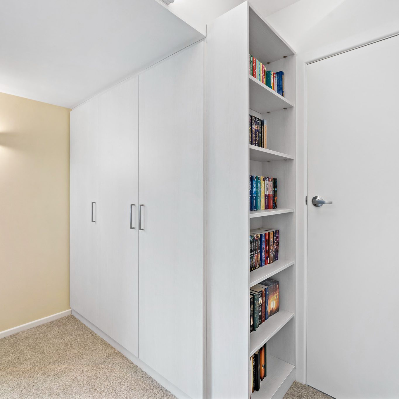 Viva freestanding wardrobe with bookshelf